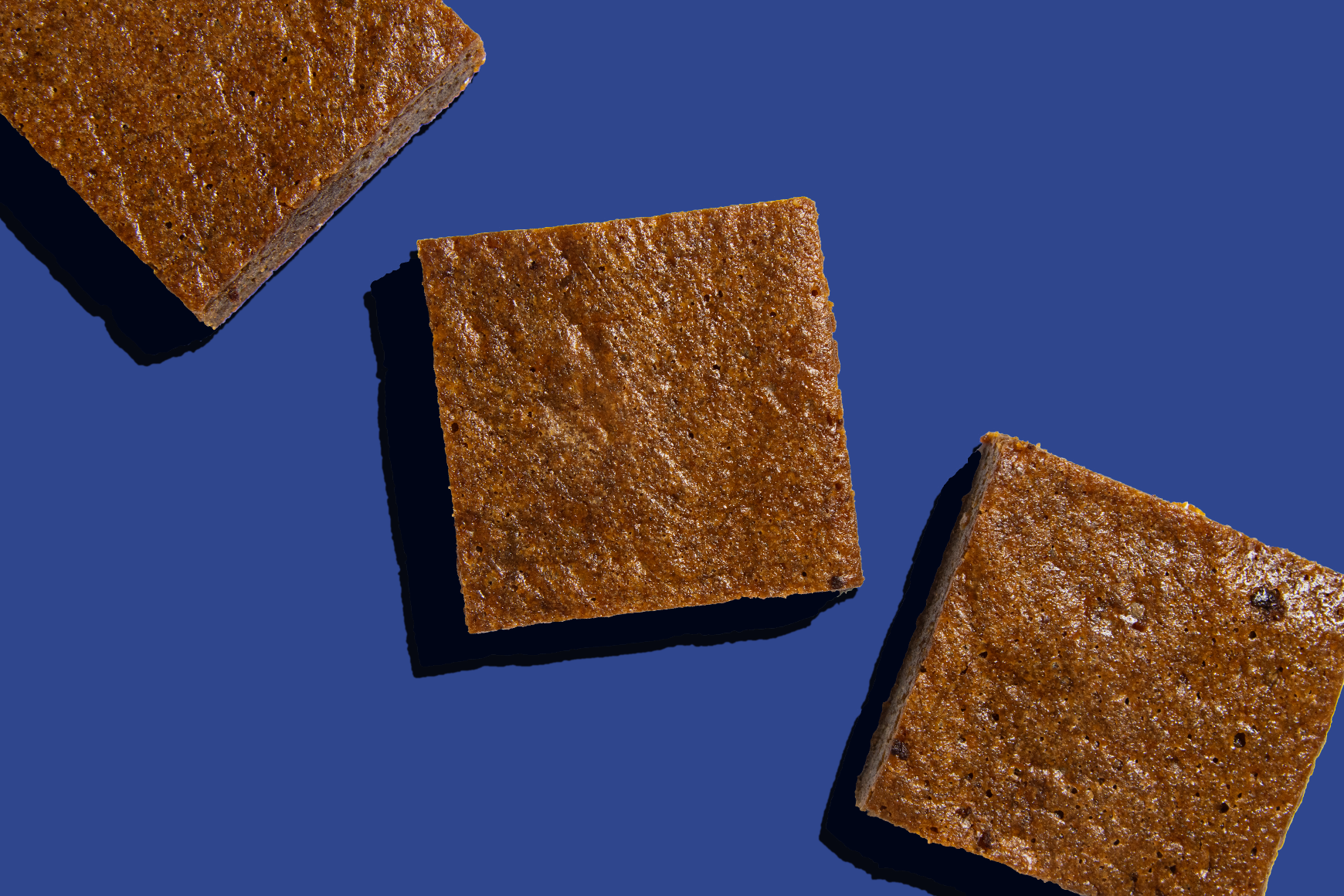 RUANI Delicious Chai Spiced Blondie illustration with chai spices
